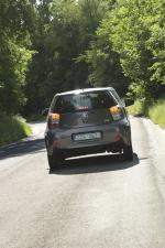 Toyota iQ 2008 года